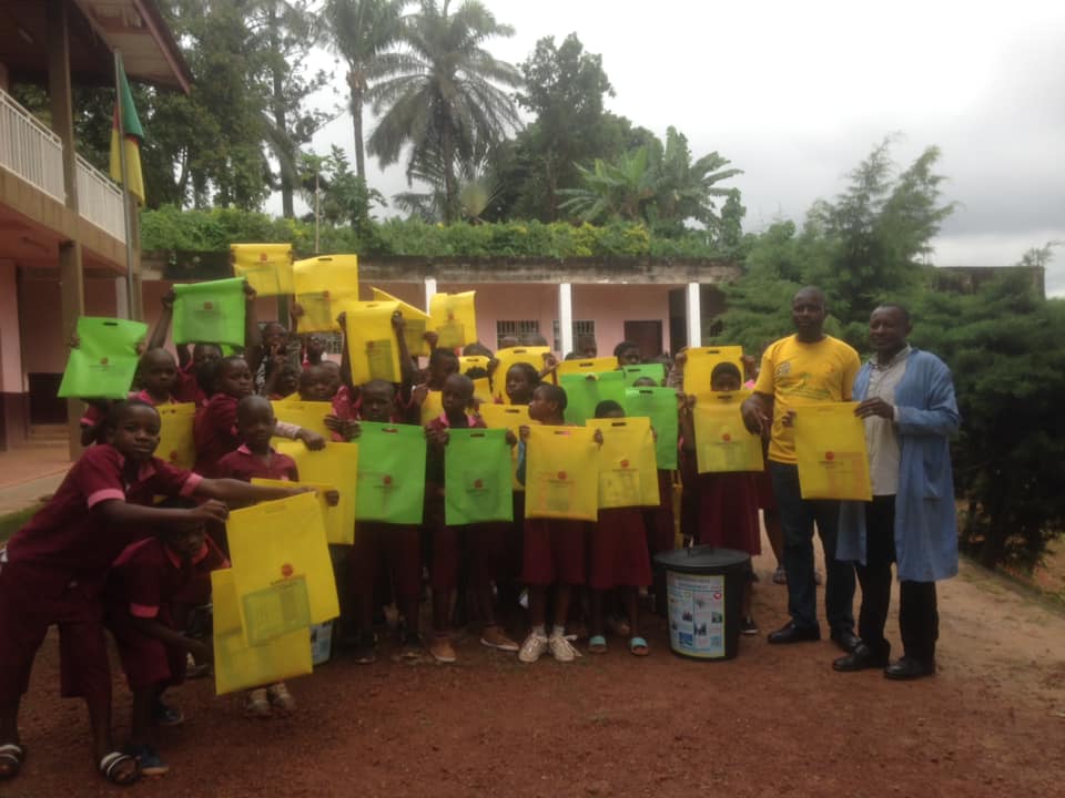 Soutien aux sourds-muets